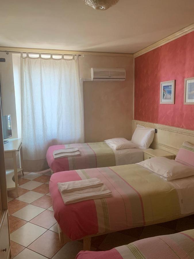 Hotel Due Colonne San Bonifacio Buitenkant foto